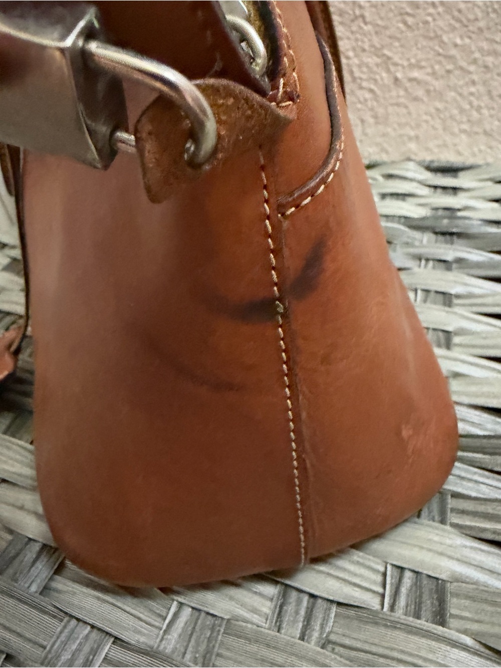 Vintage Dooney & Bourke Brown Alto Leather Zip Zip Dome Satchel Cognac - Picture 11 of 16